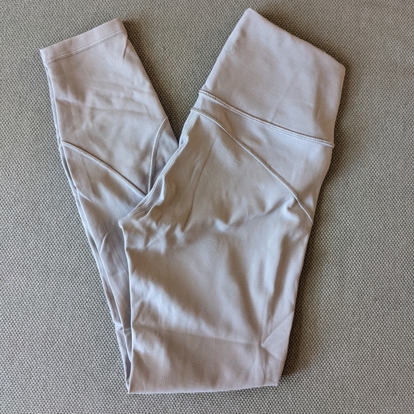 Lululemon In Movement Tight 25" - Picture 2 of 5